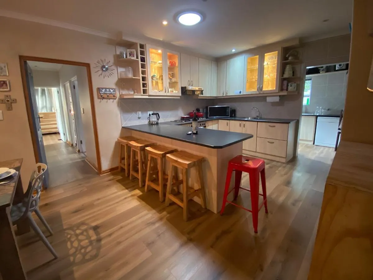 Ferienhaus Lovely Family Home In Durbanville